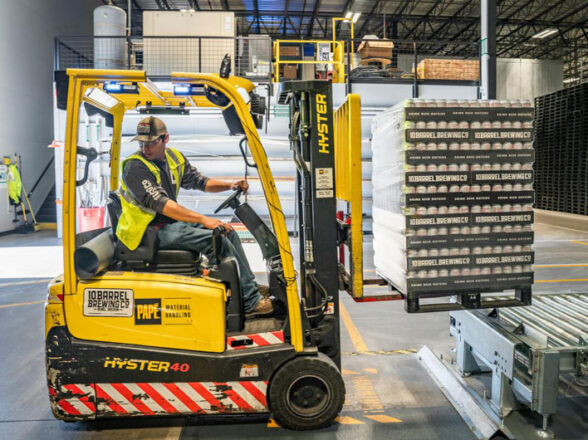 BOLSAS HINCHABLES VS. VOID FILLERS: CUÁNDO USAR CADA SOLUCIÓN EN CARRETERA, MARÍTIMO Y FERROCARRIL